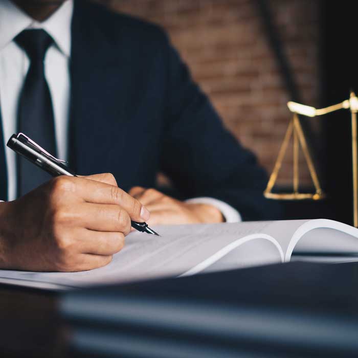 5 Key Qualities to Look for in the Best Law Firm For Commercial Matters